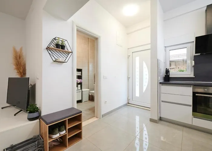 شقة Josip Ciovo تروغير